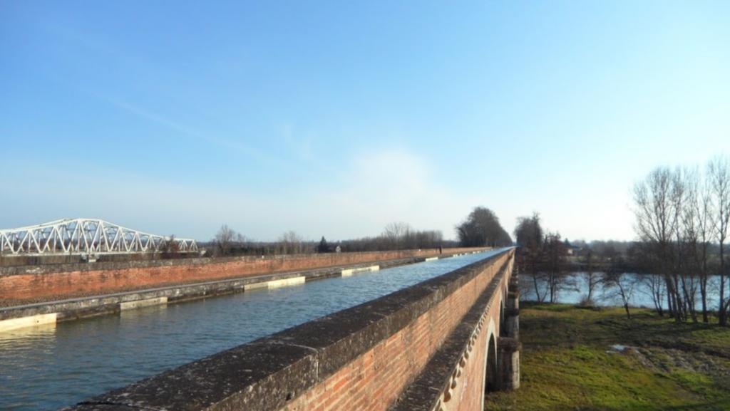 Hotel Le Chapon Fin Moissac Luaran gambar