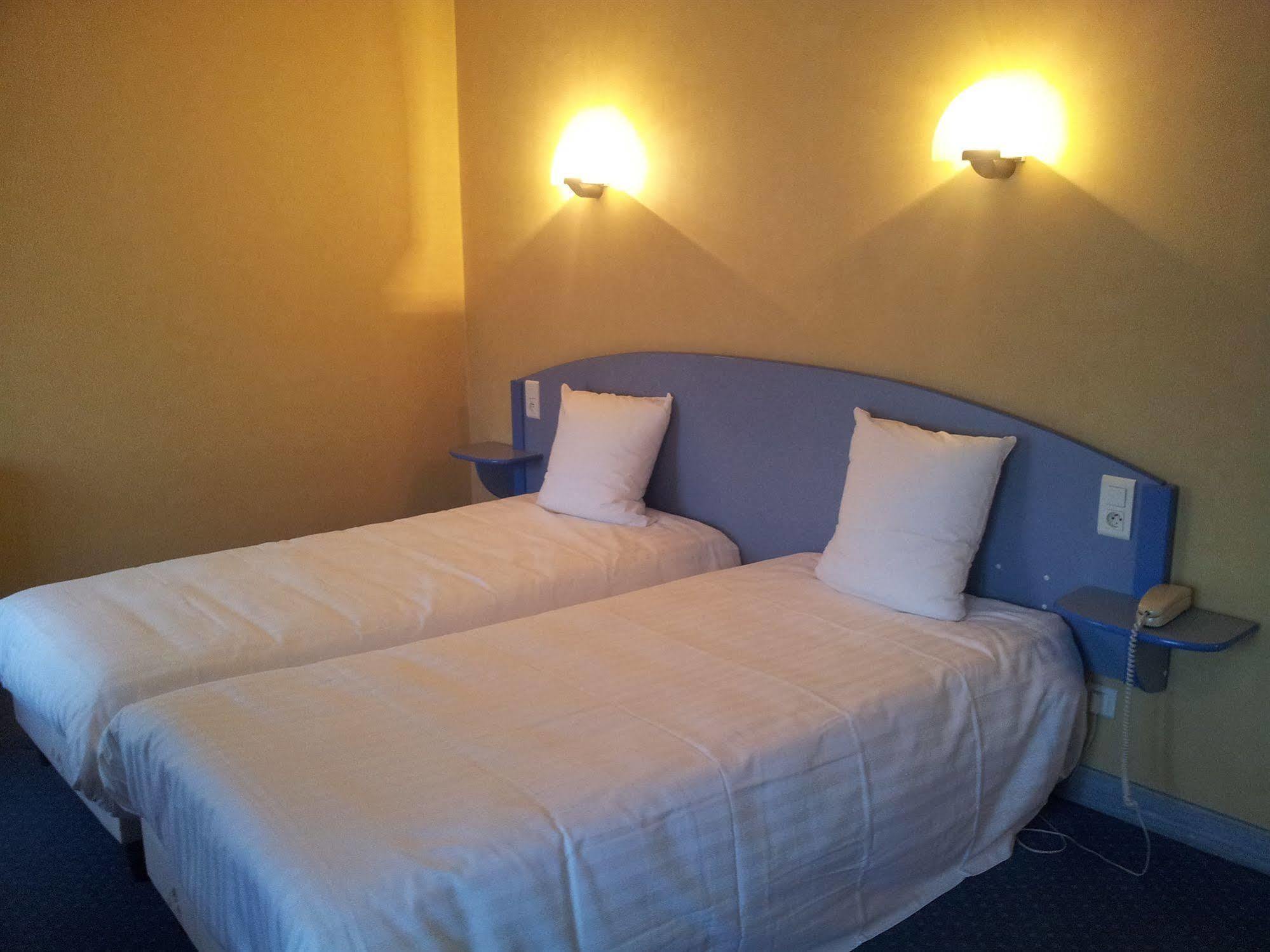 Hotel Le Chapon Fin Moissac Luaran gambar