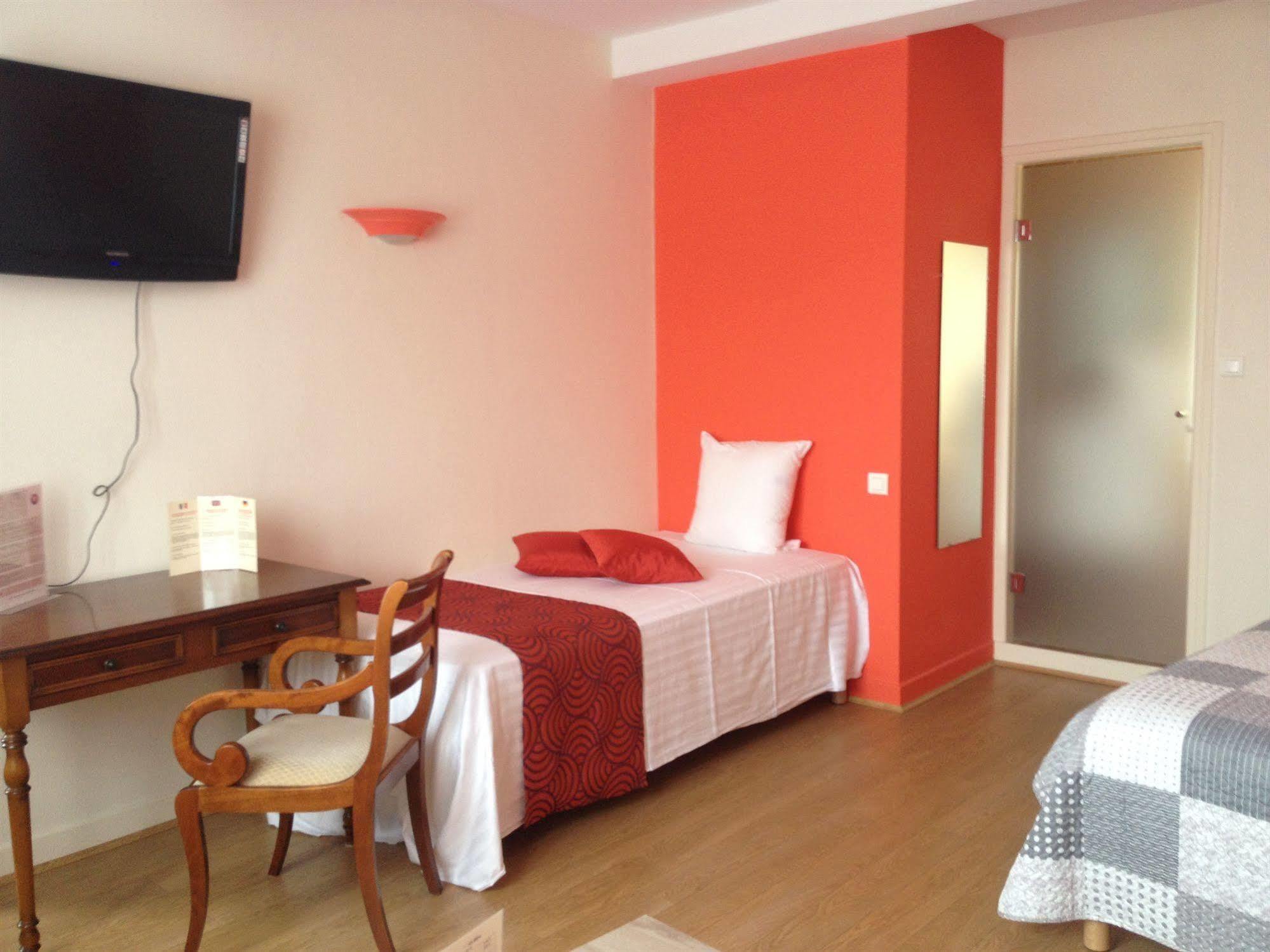 Hotel Le Chapon Fin Moissac Luaran gambar