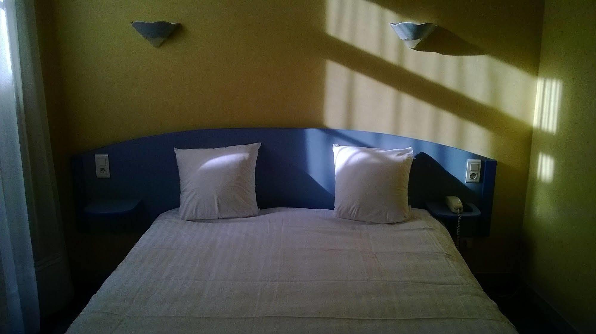 Hotel Le Chapon Fin Moissac Luaran gambar
