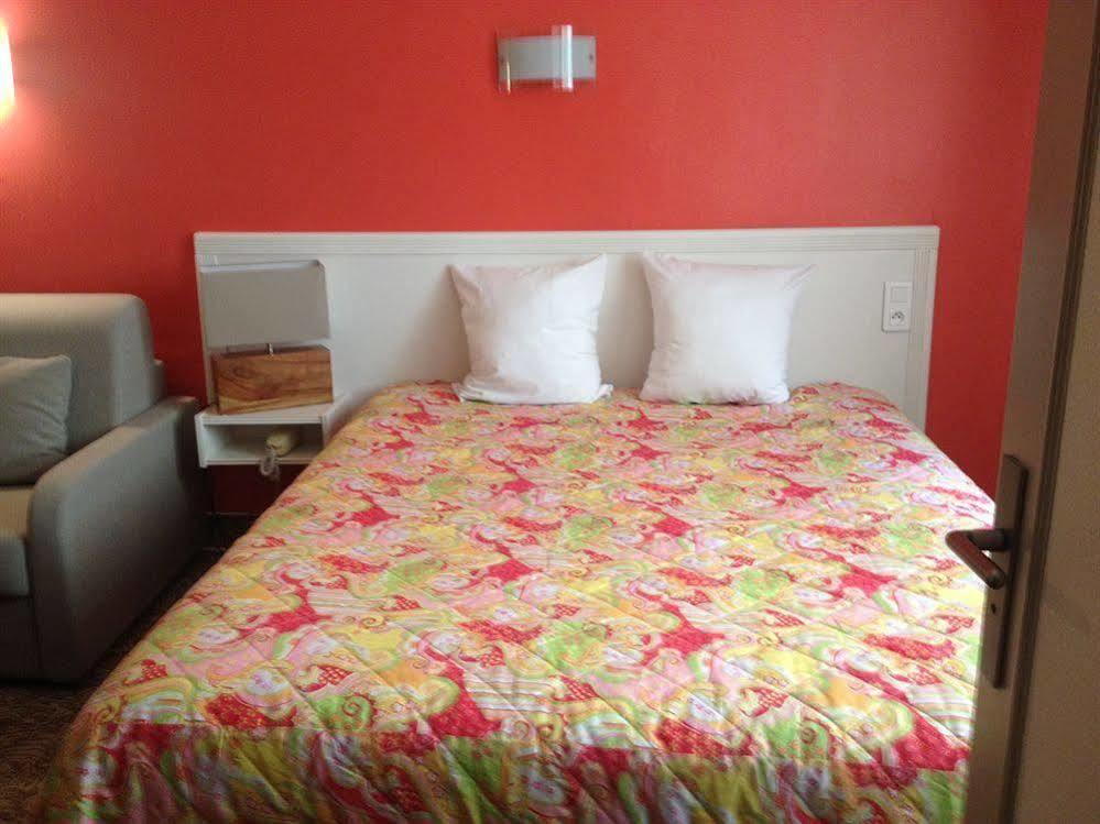 Hotel Le Chapon Fin Moissac Luaran gambar