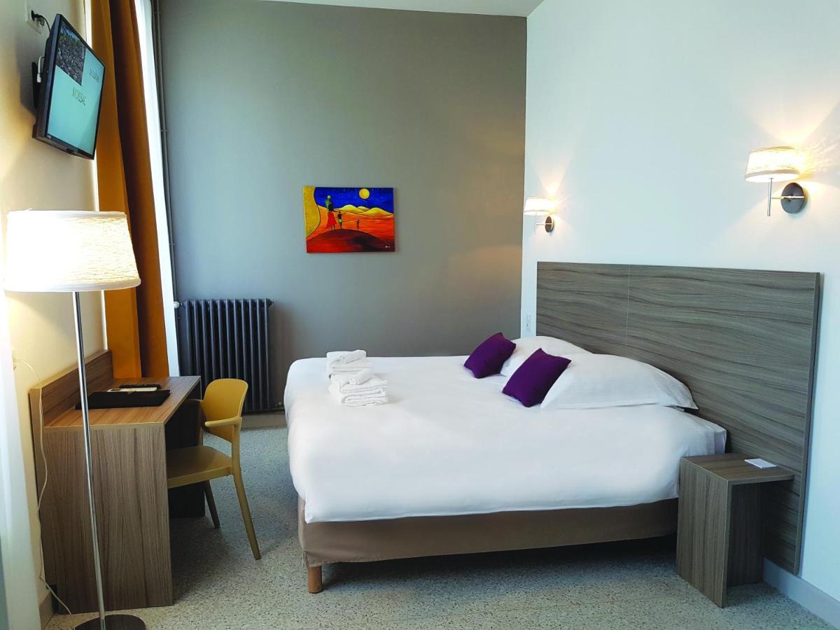 Hotel Le Chapon Fin Moissac Luaran gambar